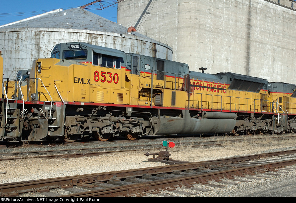 EMLX 8530, EMD SD90MAC-H, in storage on the KCS